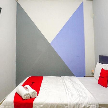 Reddoorz Near Penimbangan Beach Singaraja Екстериор снимка