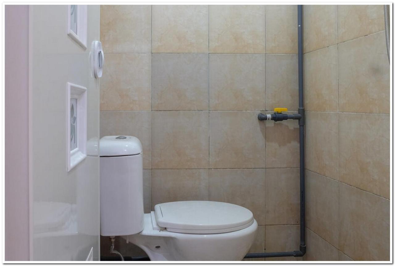 Reddoorz Near Penimbangan Beach Singaraja Екстериор снимка