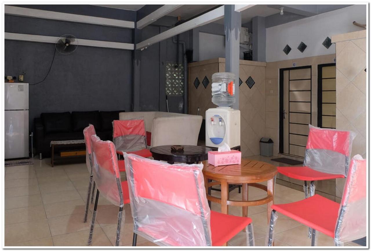 Reddoorz Near Penimbangan Beach Singaraja Екстериор снимка