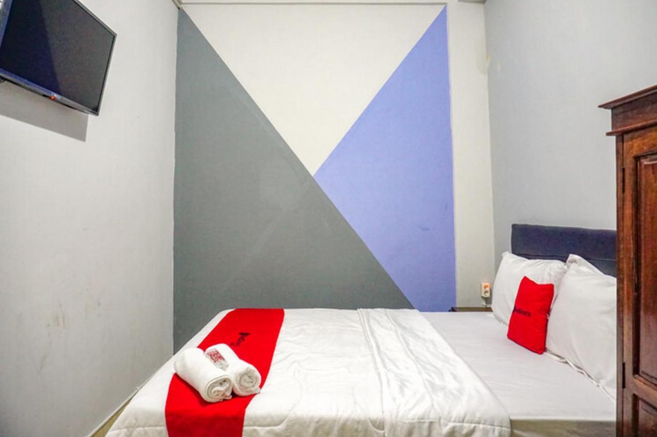 Reddoorz Near Penimbangan Beach Singaraja Екстериор снимка