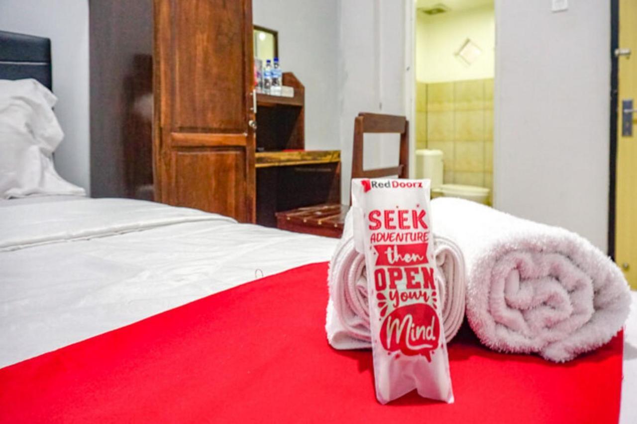 Reddoorz Near Penimbangan Beach Singaraja Екстериор снимка