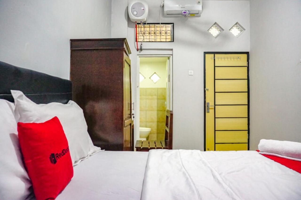 Reddoorz Near Penimbangan Beach Singaraja Екстериор снимка