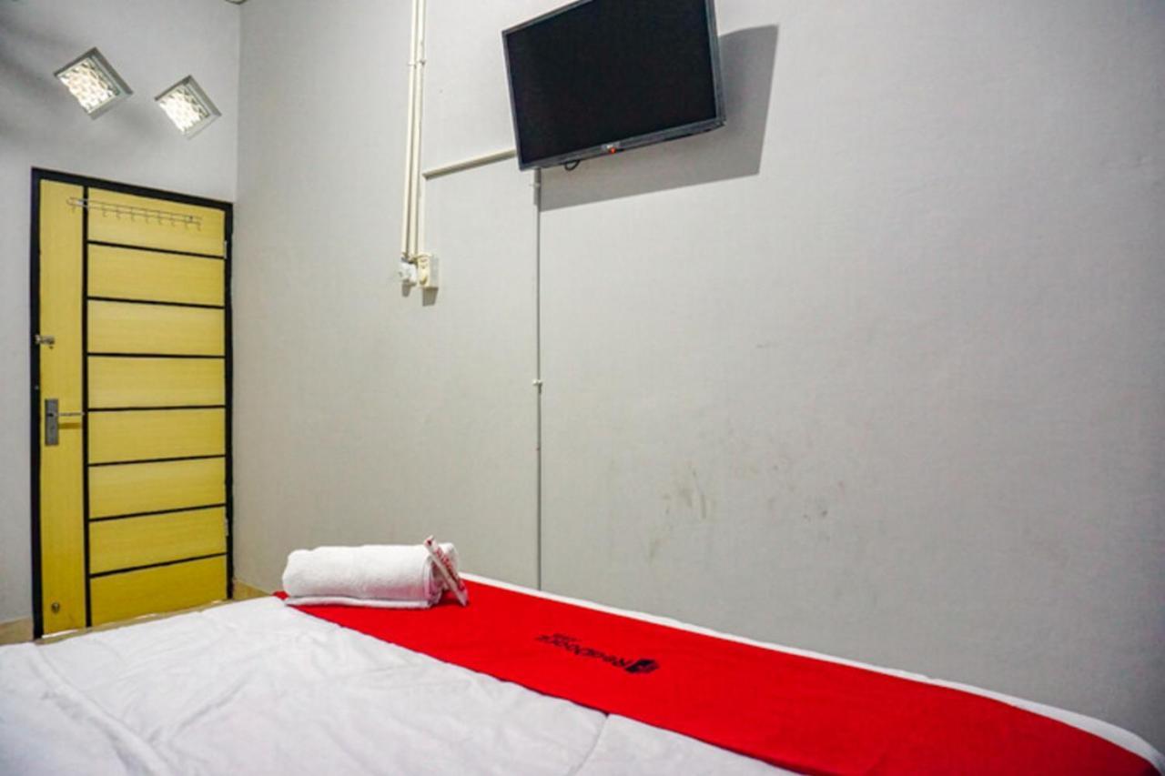 Reddoorz Near Penimbangan Beach Singaraja Екстериор снимка
