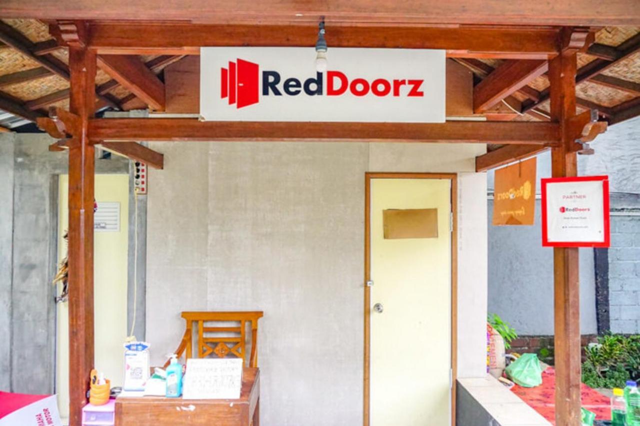 Reddoorz Near Penimbangan Beach Singaraja Екстериор снимка